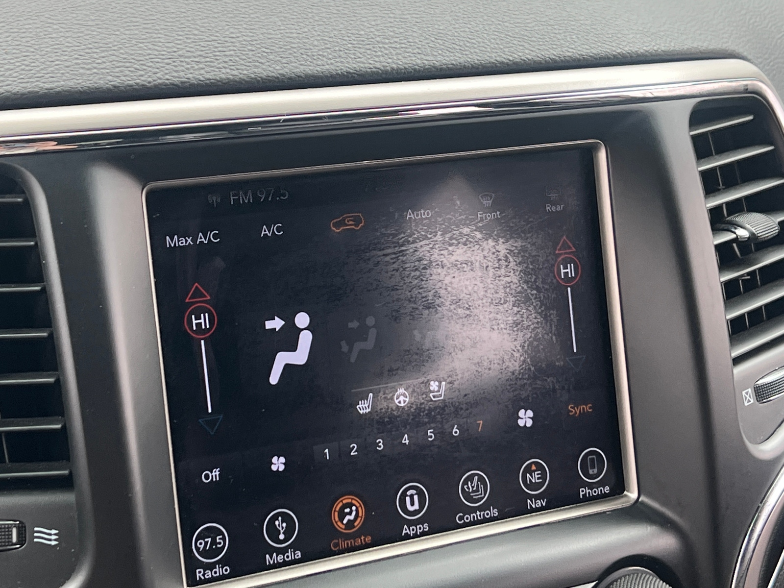 Thumbnail: 2018 Jeep Grand Cherokee - 4