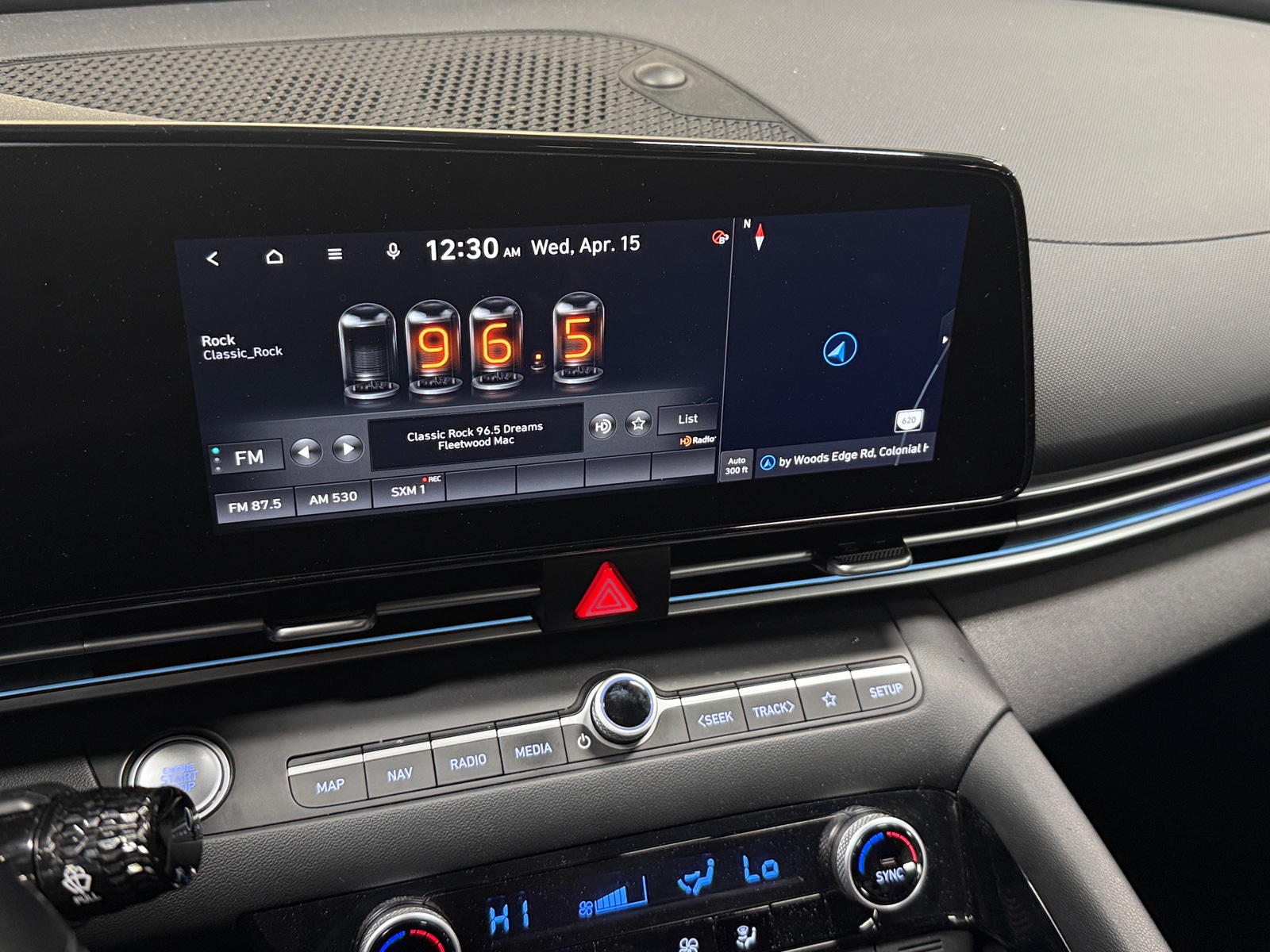 Thumbnail: 2023 Hyundai Elantra - 3