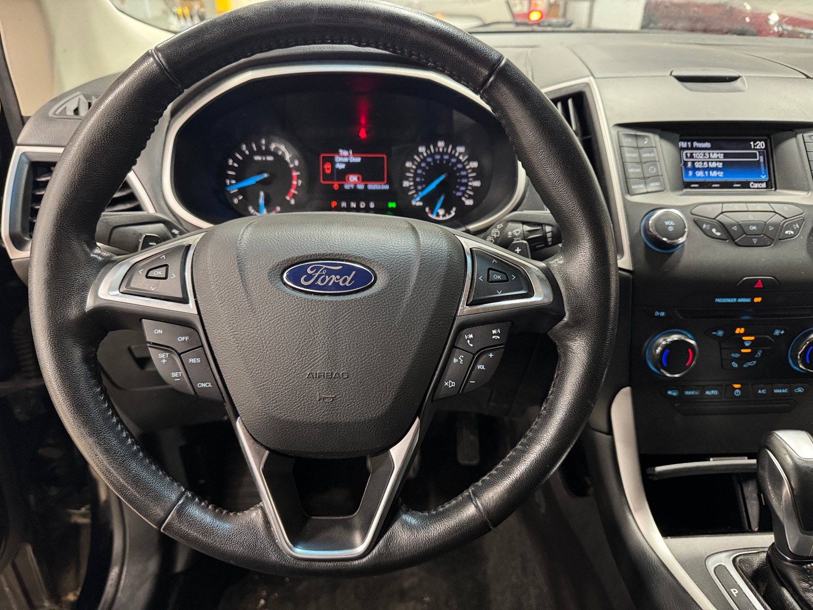 Thumbnail: 2017 Ford Edge - 5