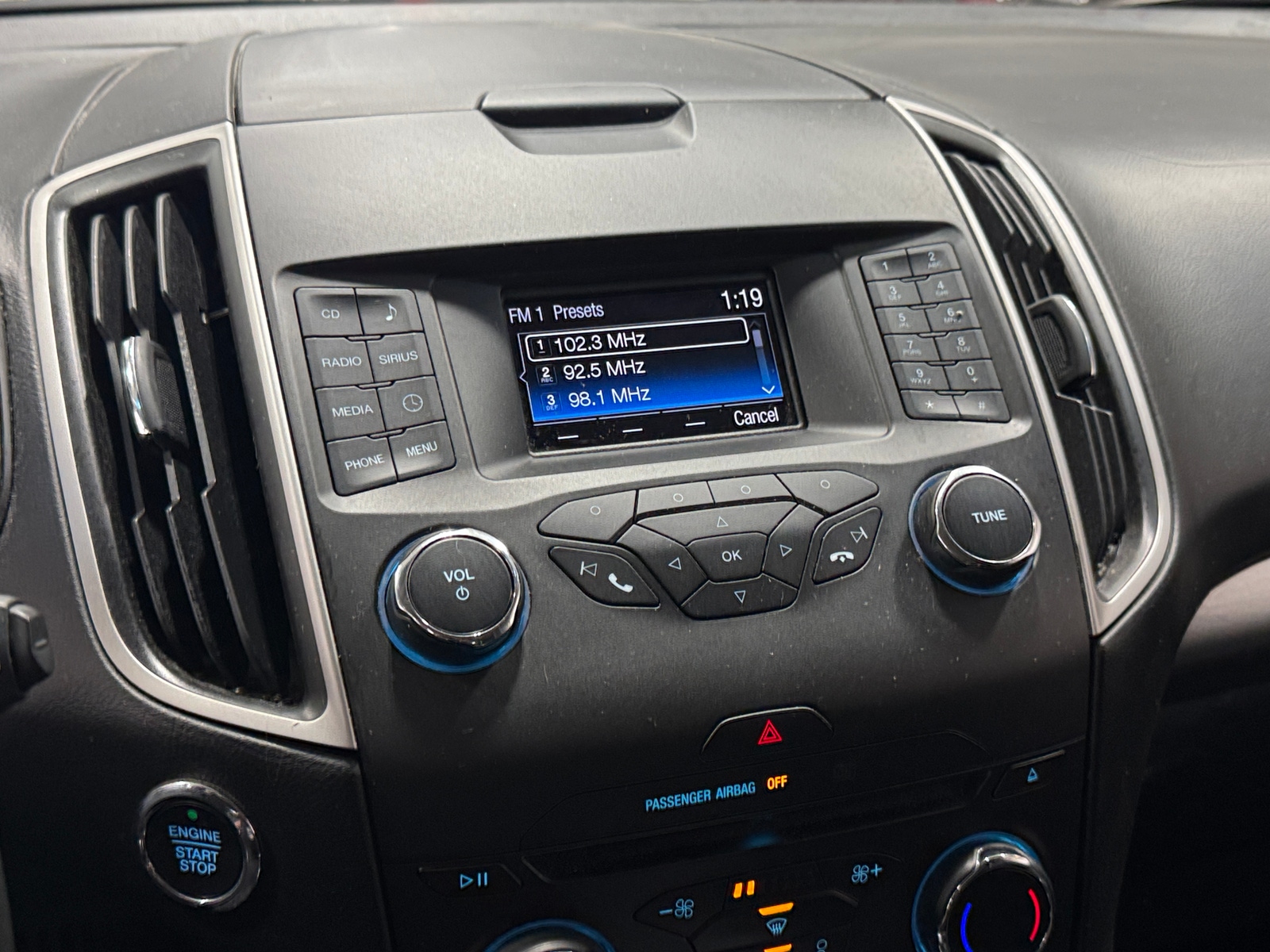 Thumbnail: 2017 Ford Edge - 4