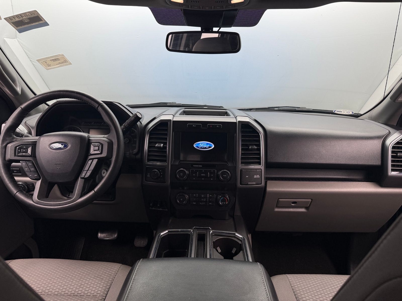 Thumbnail: 2019 Ford Econoline - 3