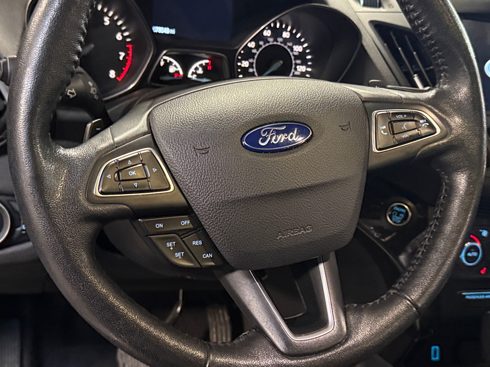 Thumbnail: 2017 Ford Escape - 4