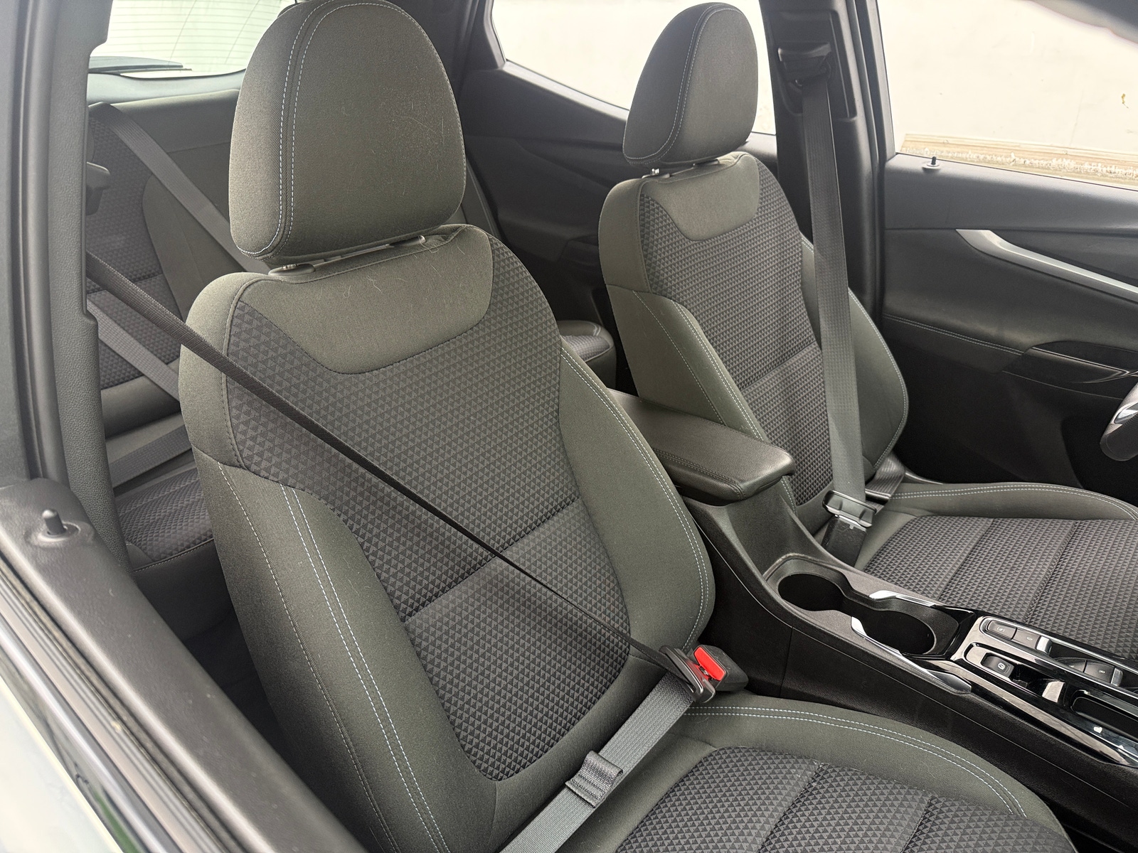 Thumbnail: 2023 Chevrolet Bolt EUV - 2