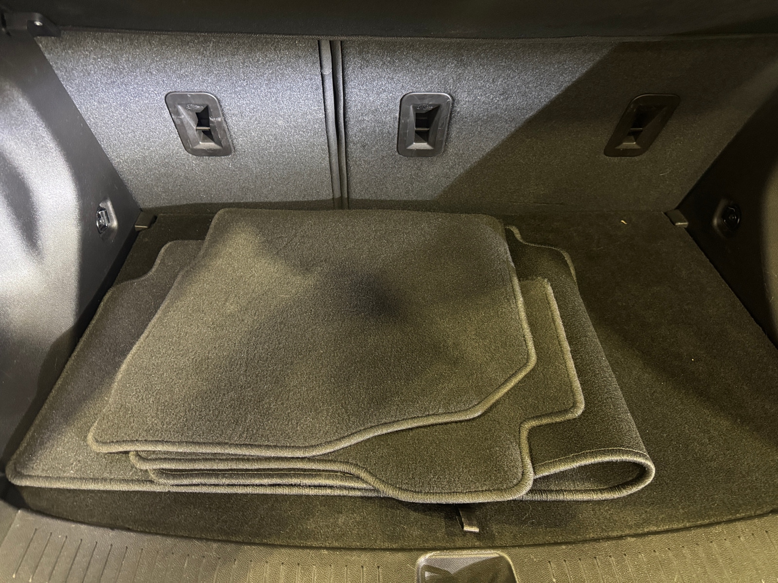 Thumbnail: 2023 Chevrolet Bolt EUV - 7