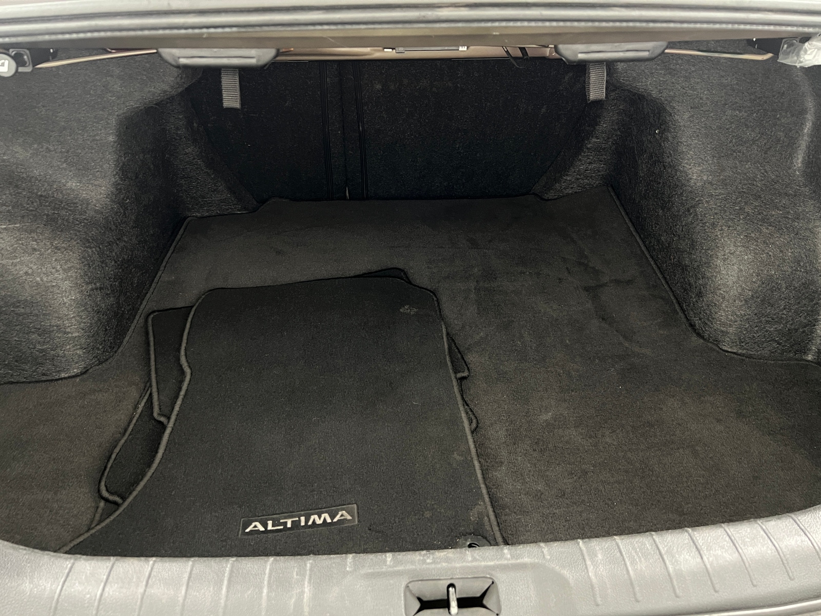 Thumbnail: 2025 Nissan Altima - 7