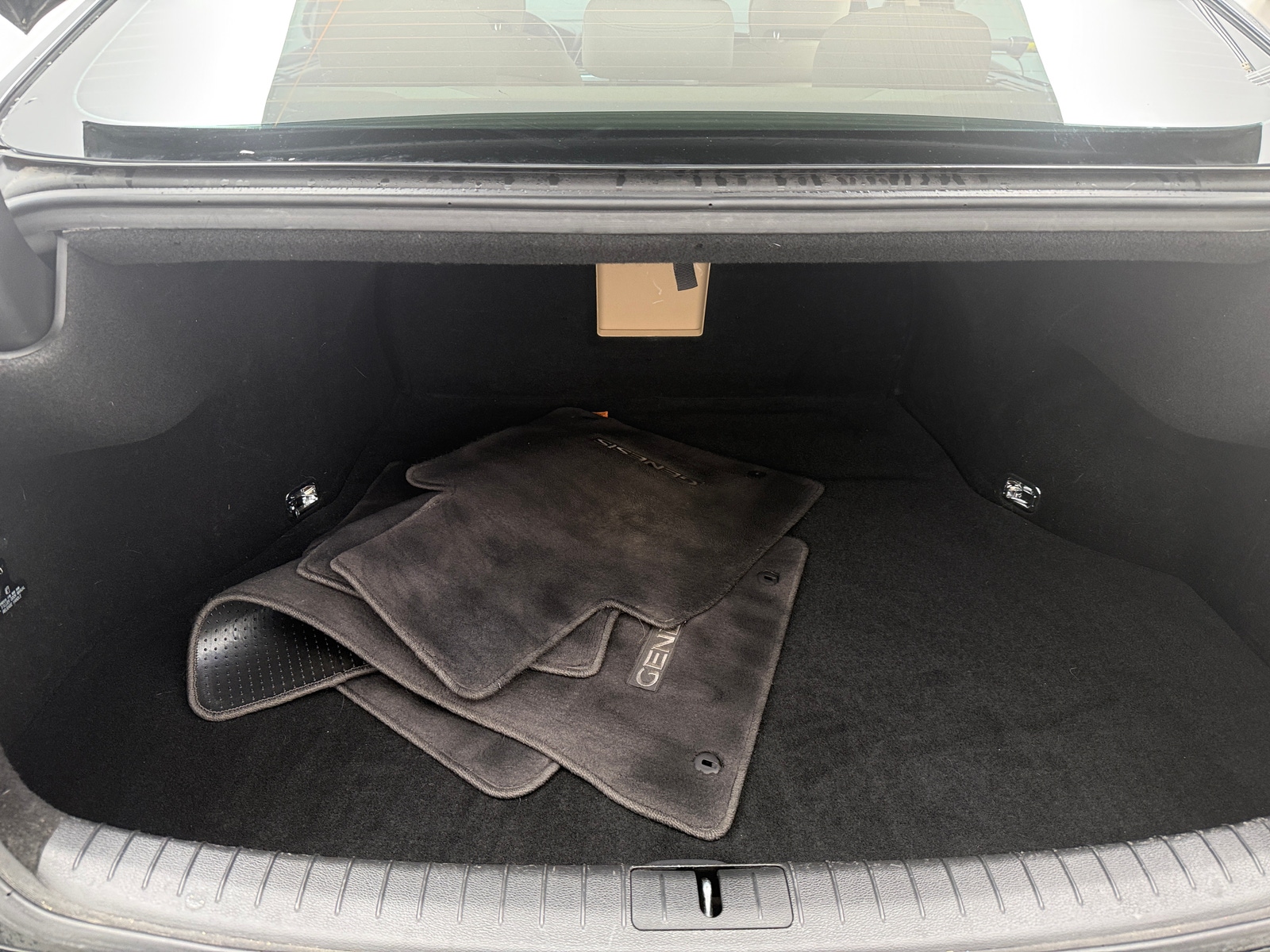 Thumbnail: 2015 Hyundai Genesis - 6