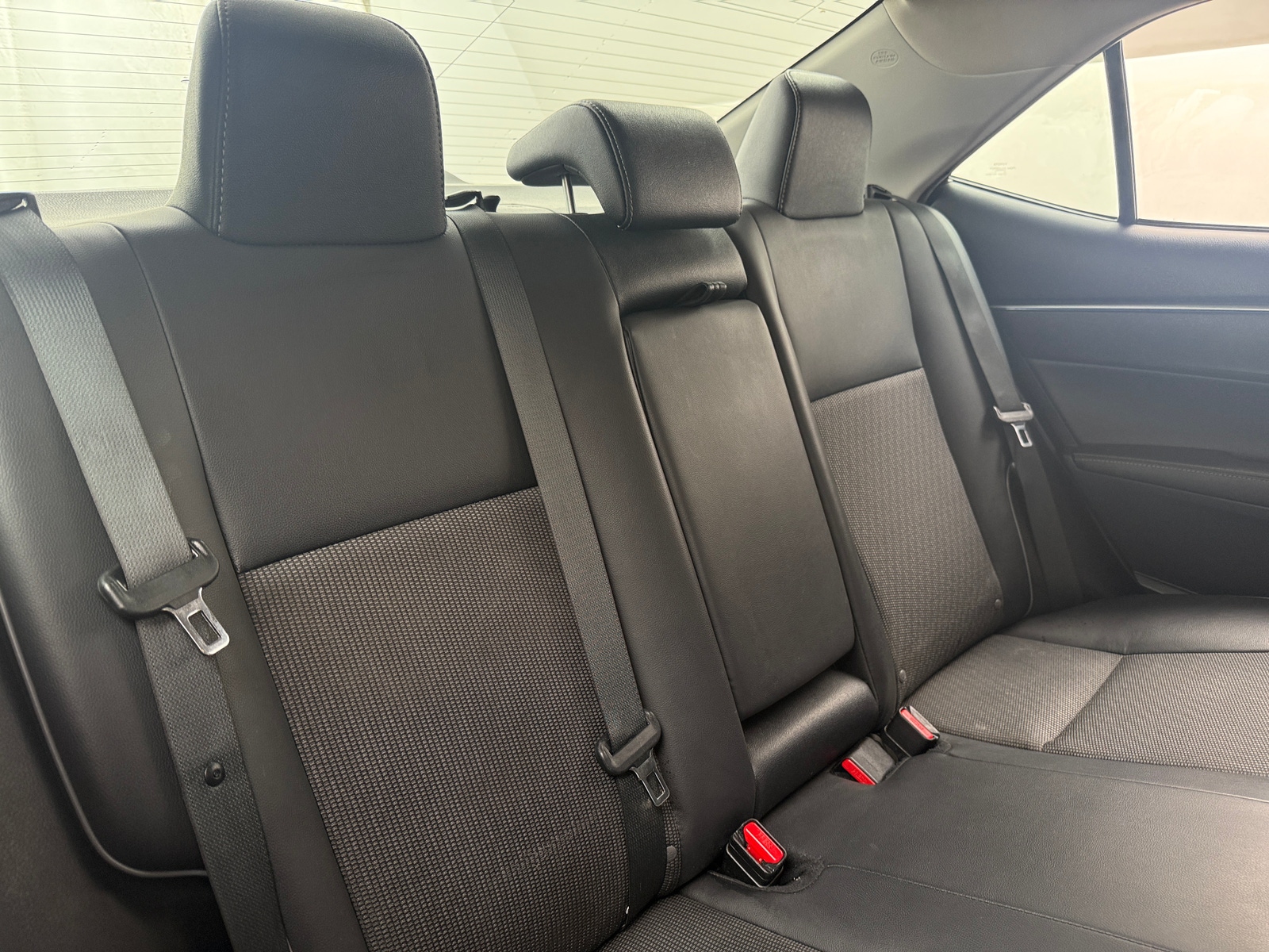 Thumbnail: 2015 Toyota Corolla - 6