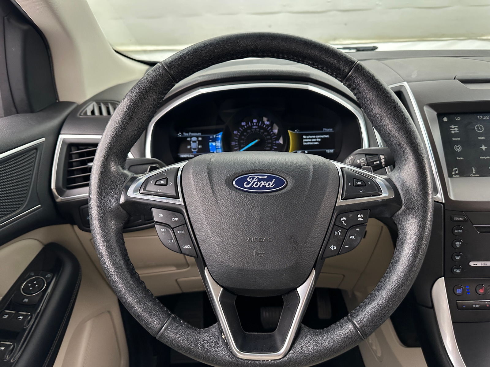 Thumbnail: 2018 Ford Edge - 4