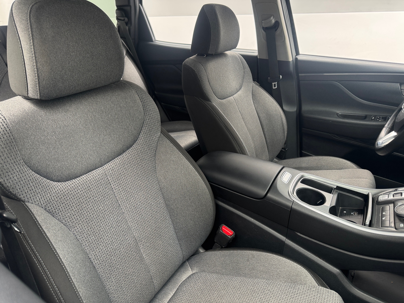 Thumbnail: 2022 Hyundai Santa Fe - 2