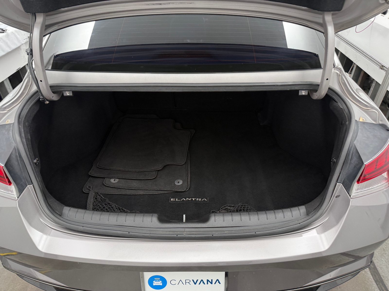 Thumbnail: 2022 Hyundai Elantra - 7