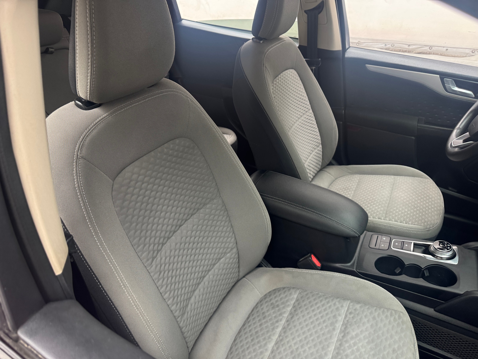 Thumbnail: 2020 Ford Escape - 2