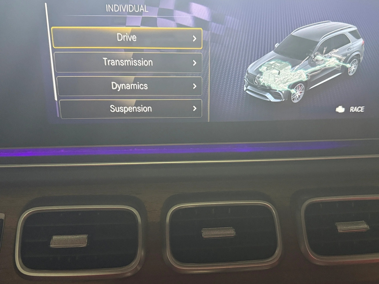 Thumbnail: 2021 Mercedes-Benz GLE - 3