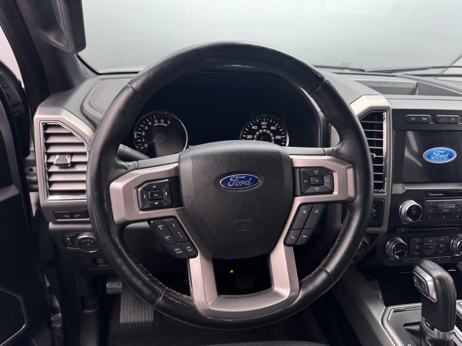 Thumbnail: 2017 Ford Econoline - 4