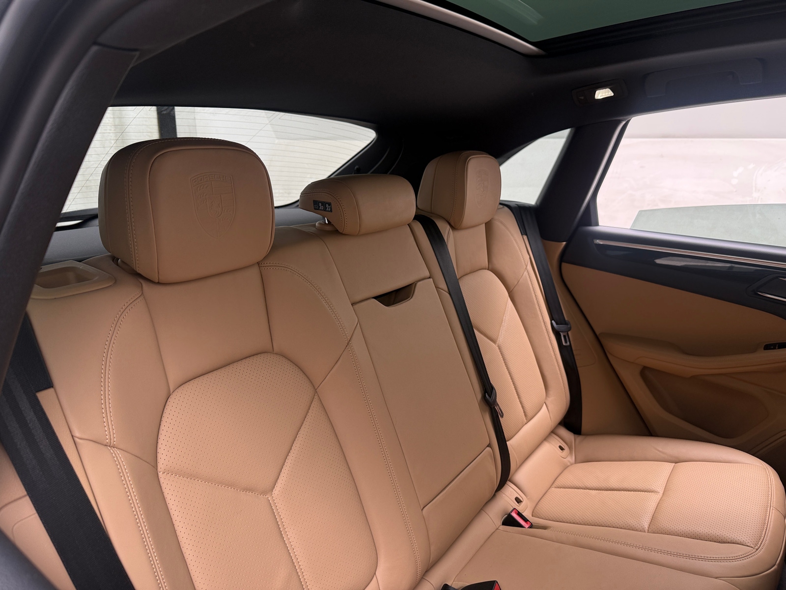 Thumbnail: 2018 Porsche Macan - 5