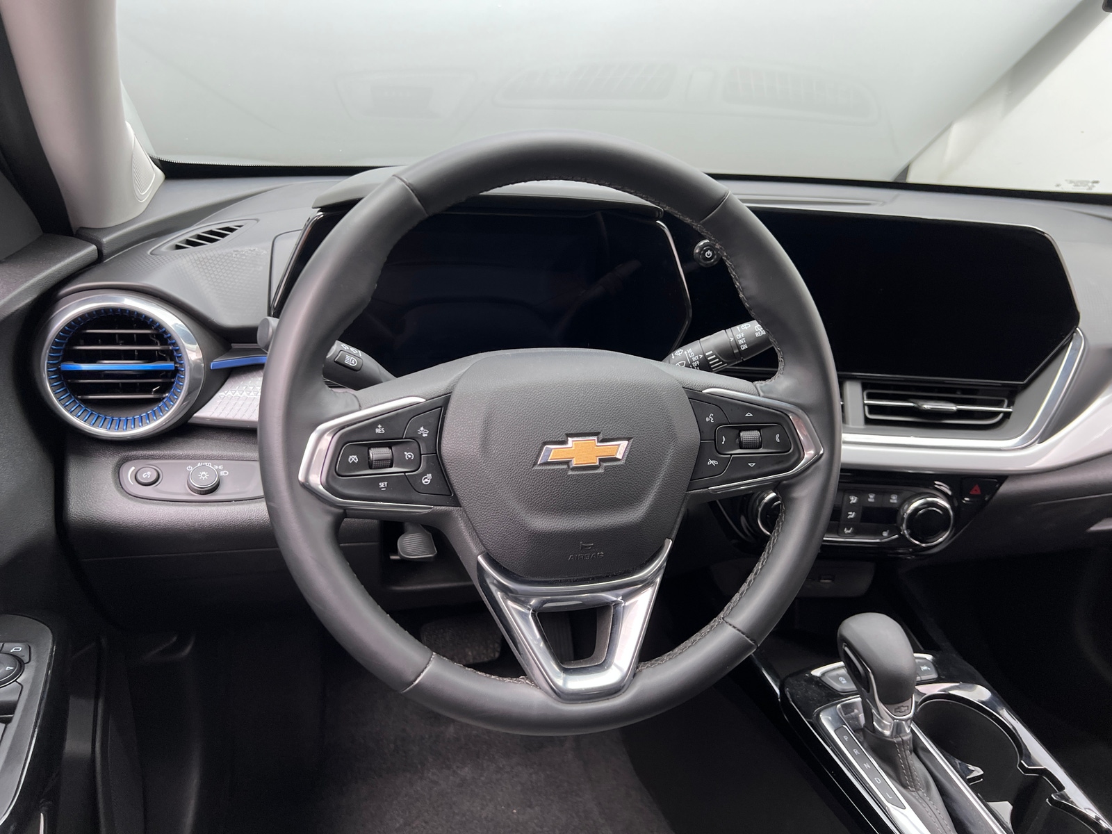 Thumbnail: 2025 Chevrolet Trax - 5