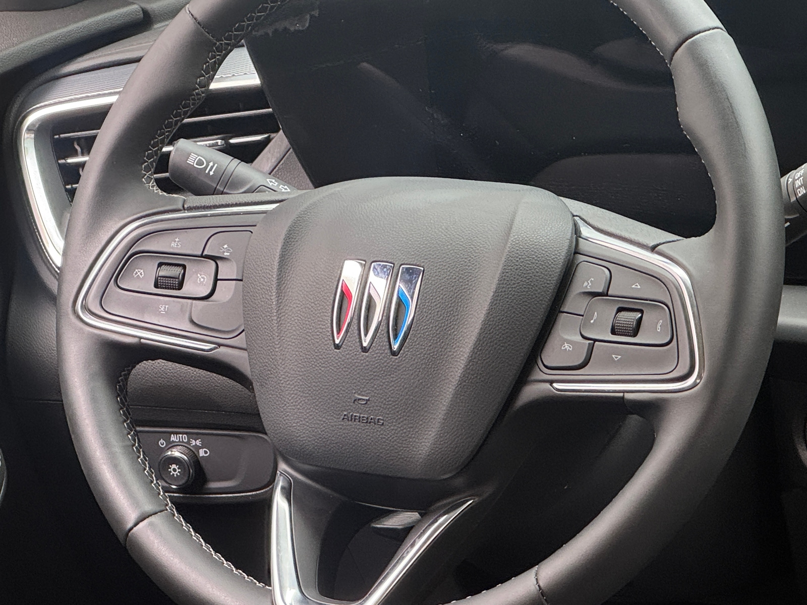 Thumbnail: 2024 Buick Encore GX - 4