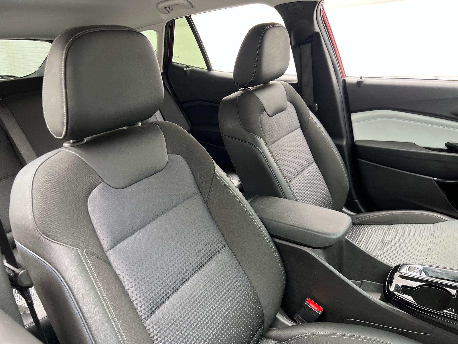 Thumbnail: 2025 Chevrolet Trax - 2