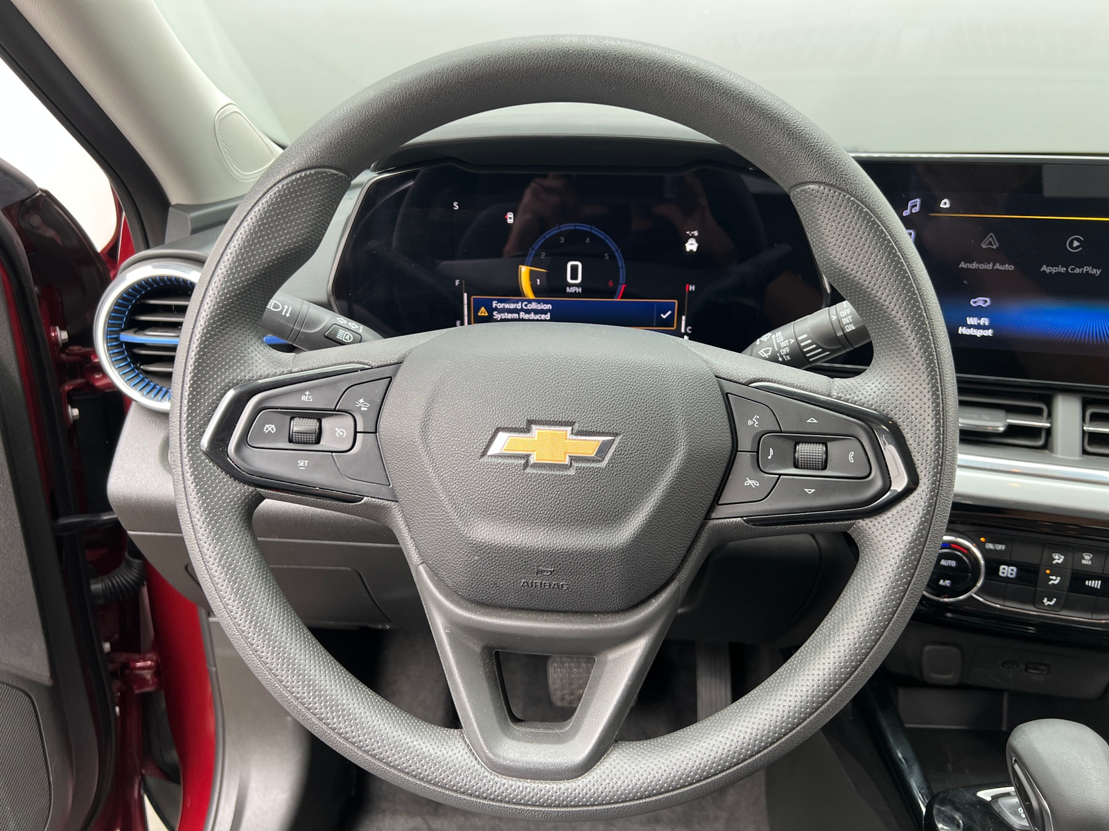 Thumbnail: 2025 Chevrolet Trax - 5