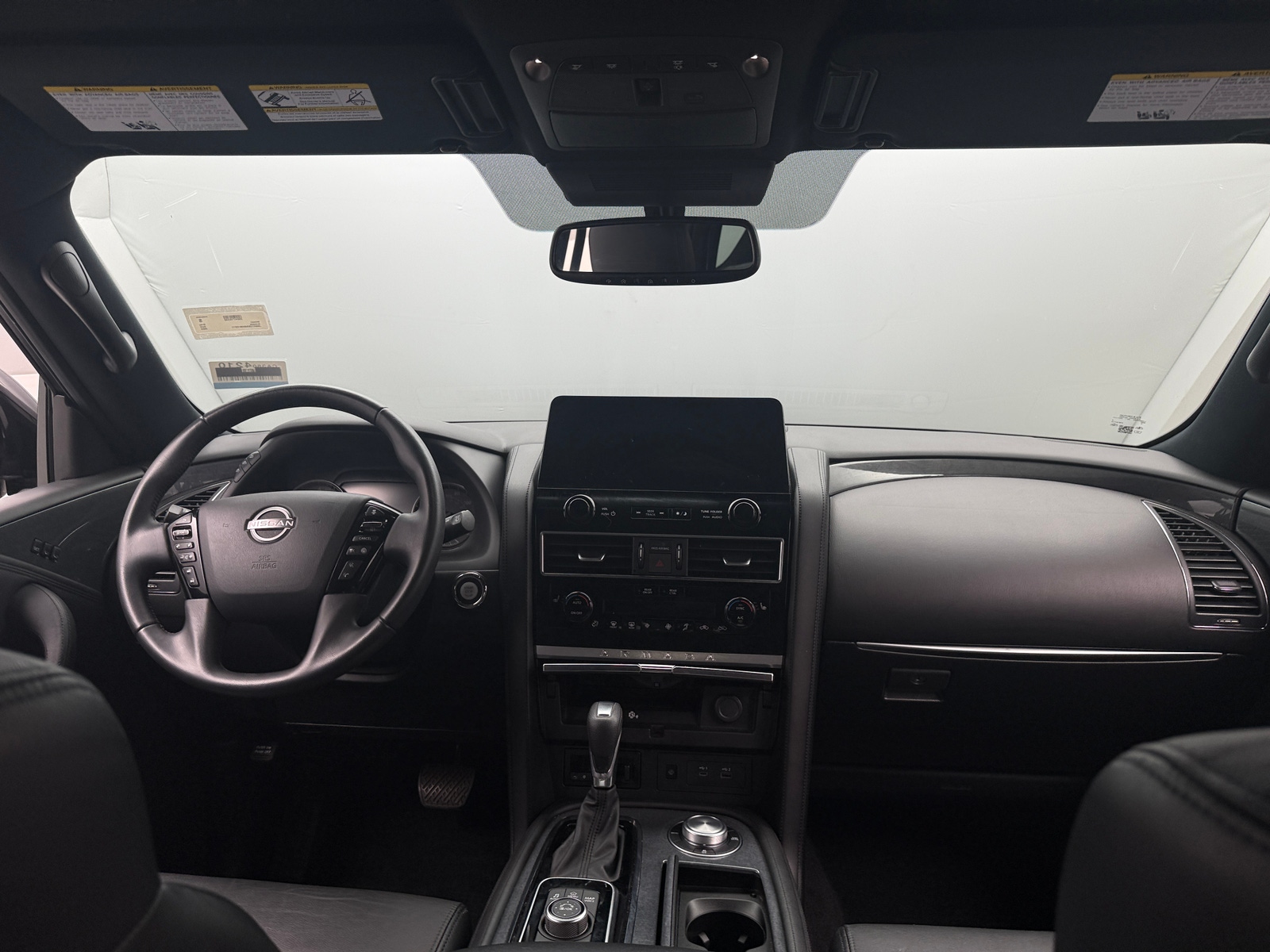 Thumbnail: 2022 Nissan Armada - 2