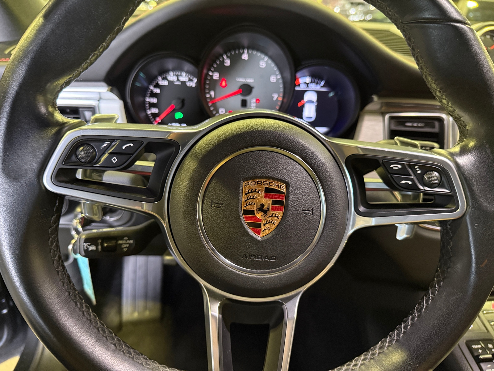 Thumbnail: 2018 Porsche Macan - 4