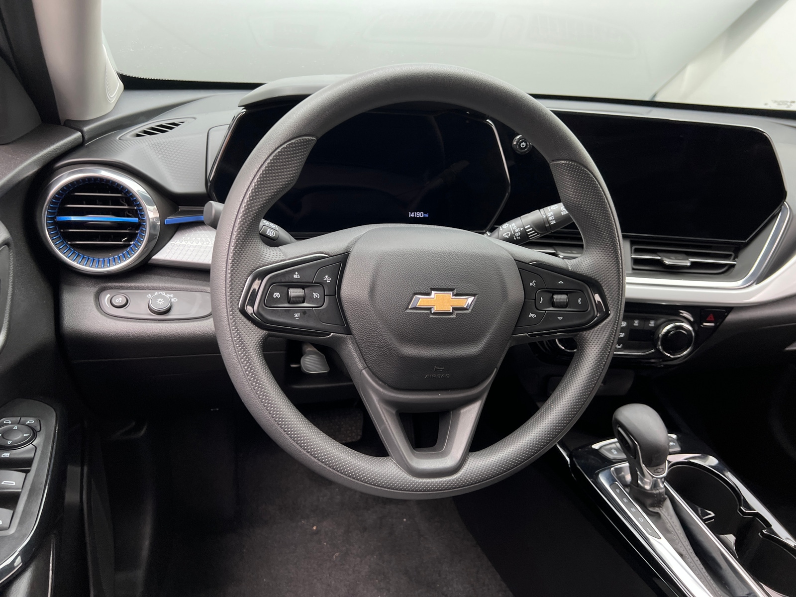 Thumbnail: 2025 Chevrolet Trax - 5