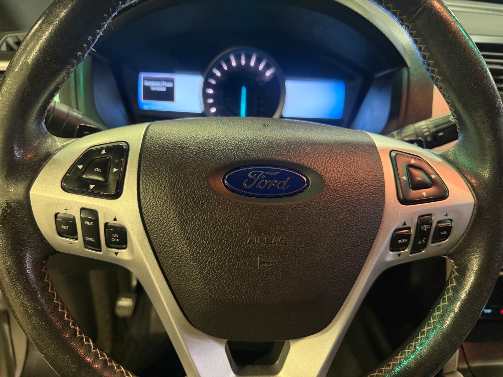 Thumbnail: 2015 Ford Explorer - 4