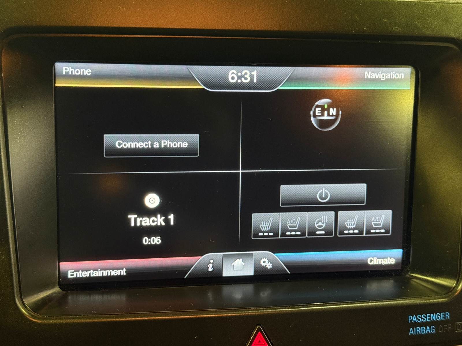 Thumbnail: 2015 Ford Explorer - 3