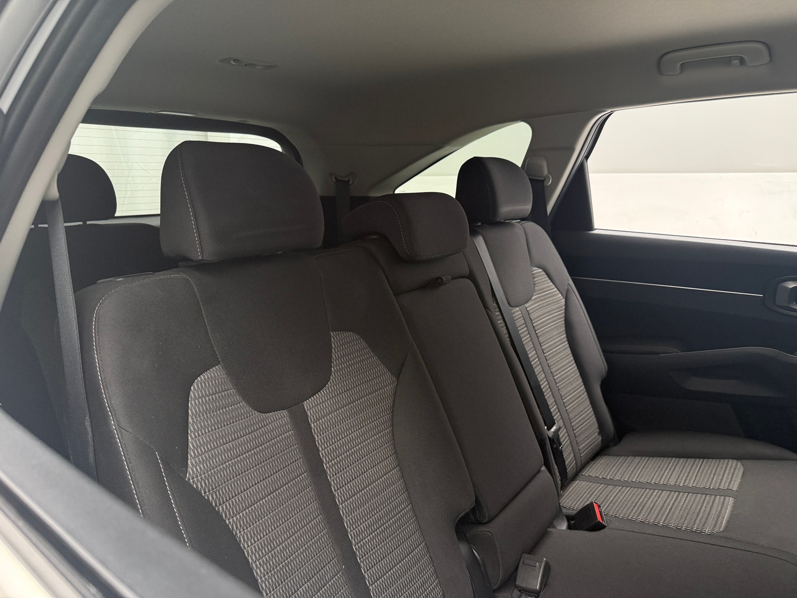 Thumbnail: 2023 Kia Sorento - 6