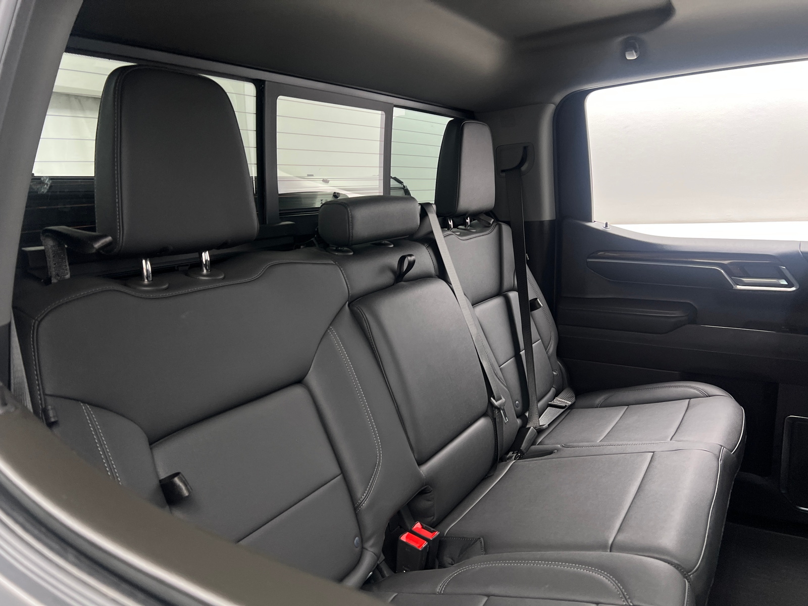 Thumbnail: 2026 Chevrolet Silverado 1500 - 6