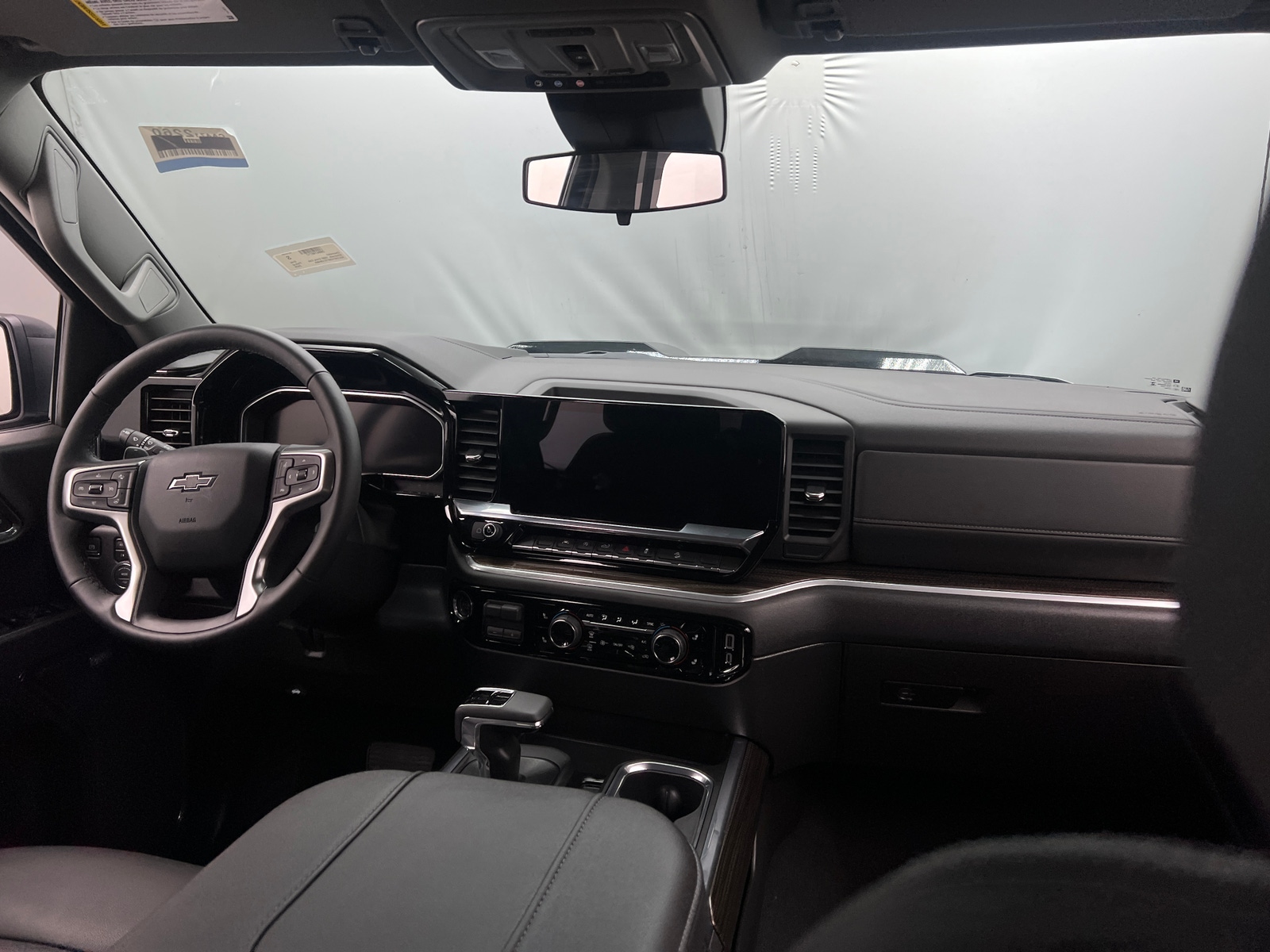 Thumbnail: 2026 Chevrolet Silverado 1500 - 3