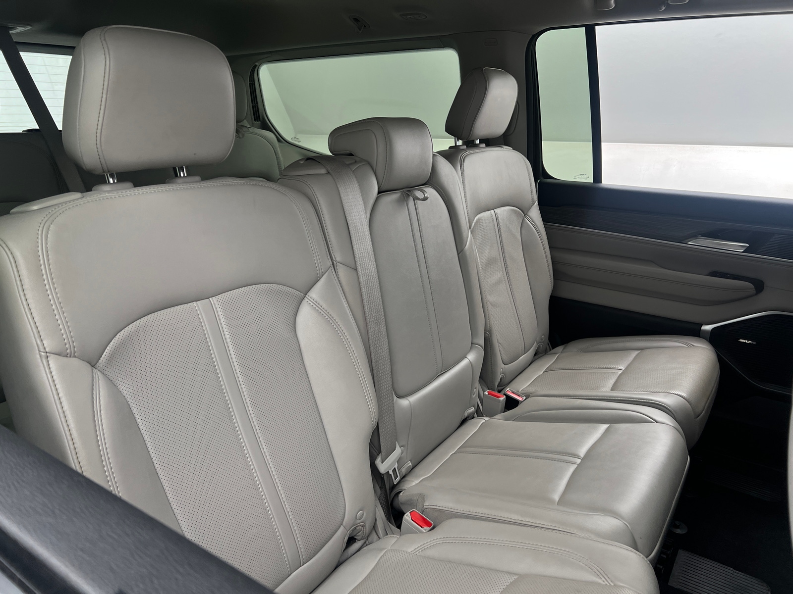 Thumbnail: 2024 Jeep Wagoneer - 5