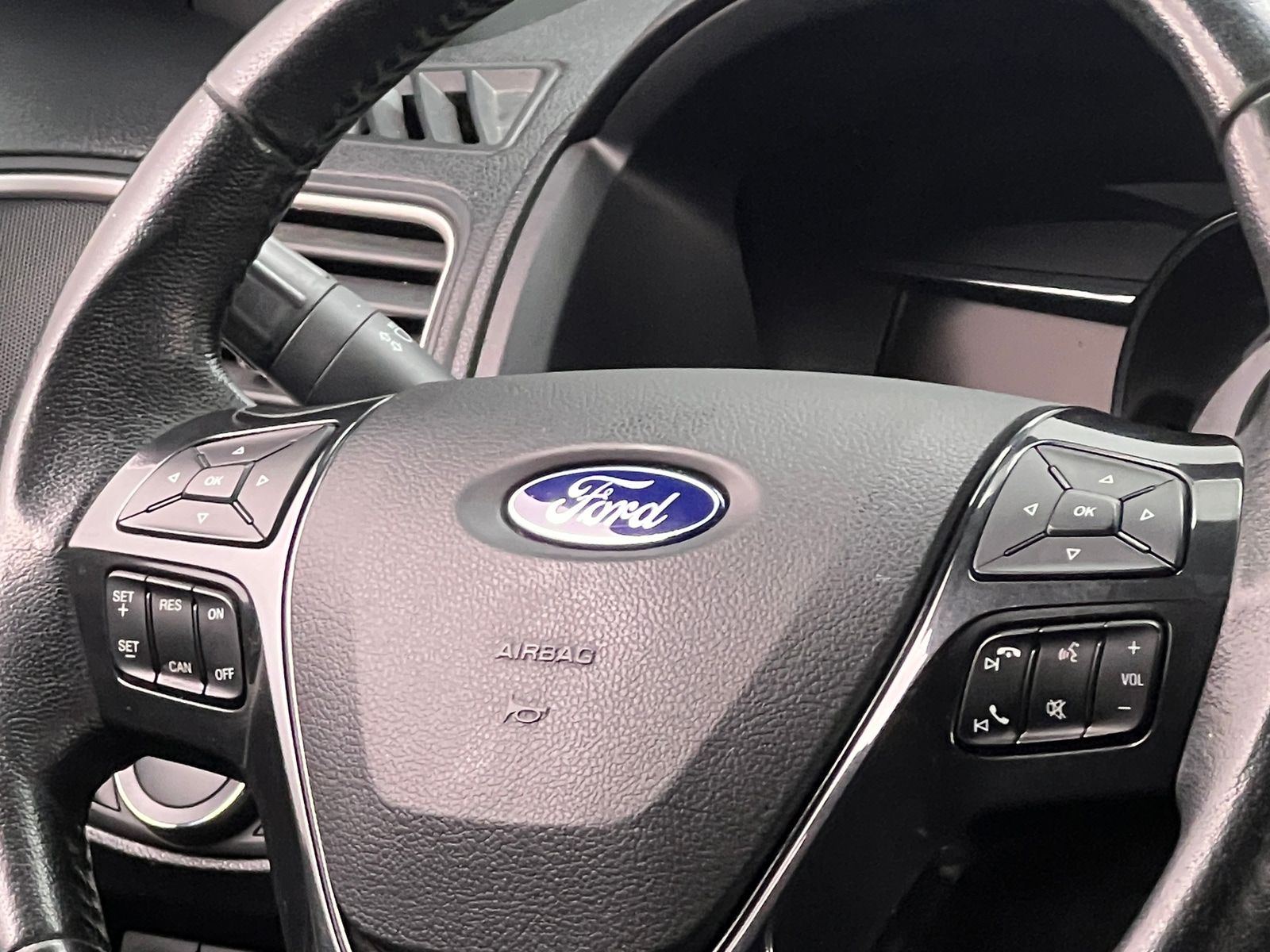 Thumbnail: 2017 Ford Explorer - 5