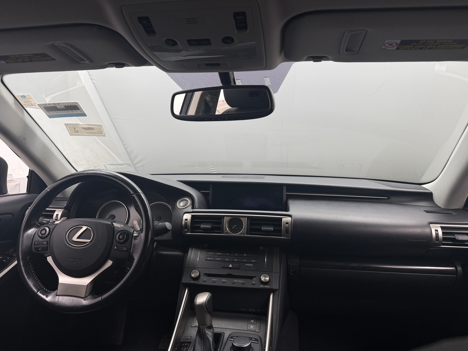 Thumbnail: 2016 Lexus IS - 2