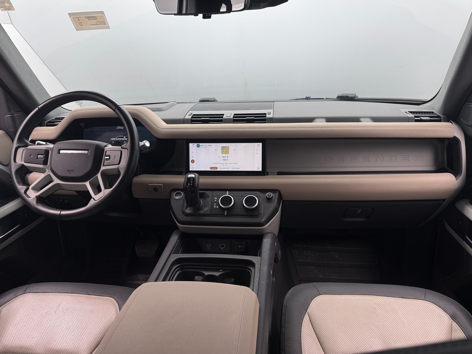 Thumbnail: 2021 Land Rover Defender - 2