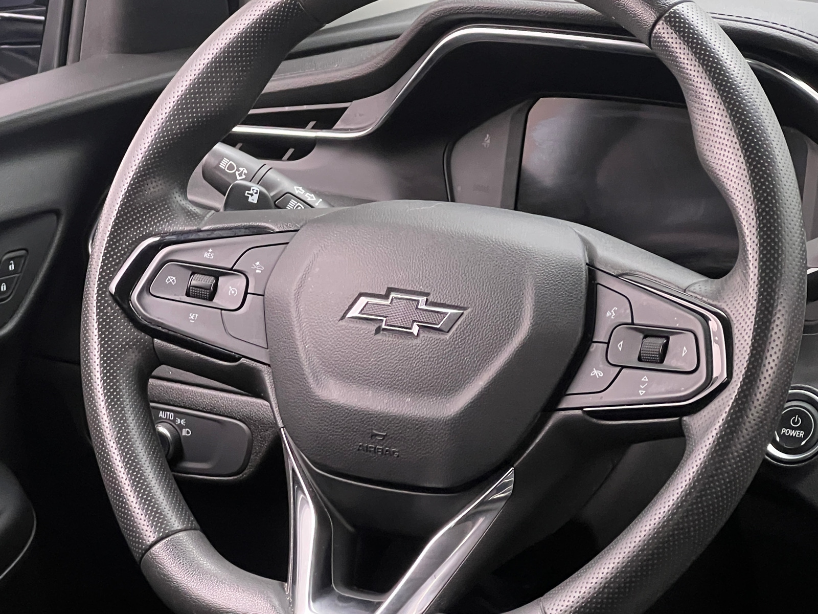 Thumbnail: 2023 Chevrolet Bolt EUV - 5