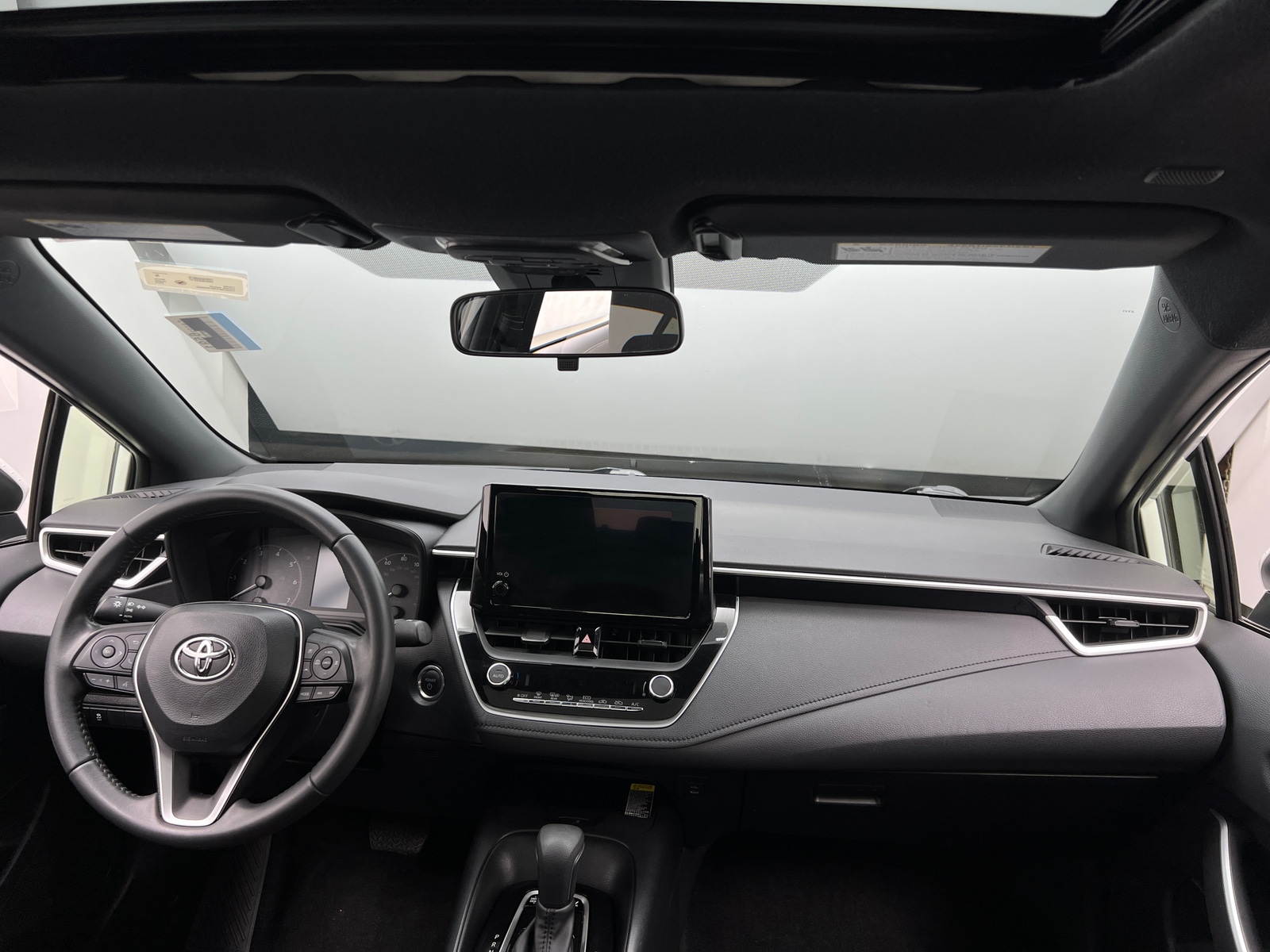 Thumbnail: 2024 Toyota Corolla - 3