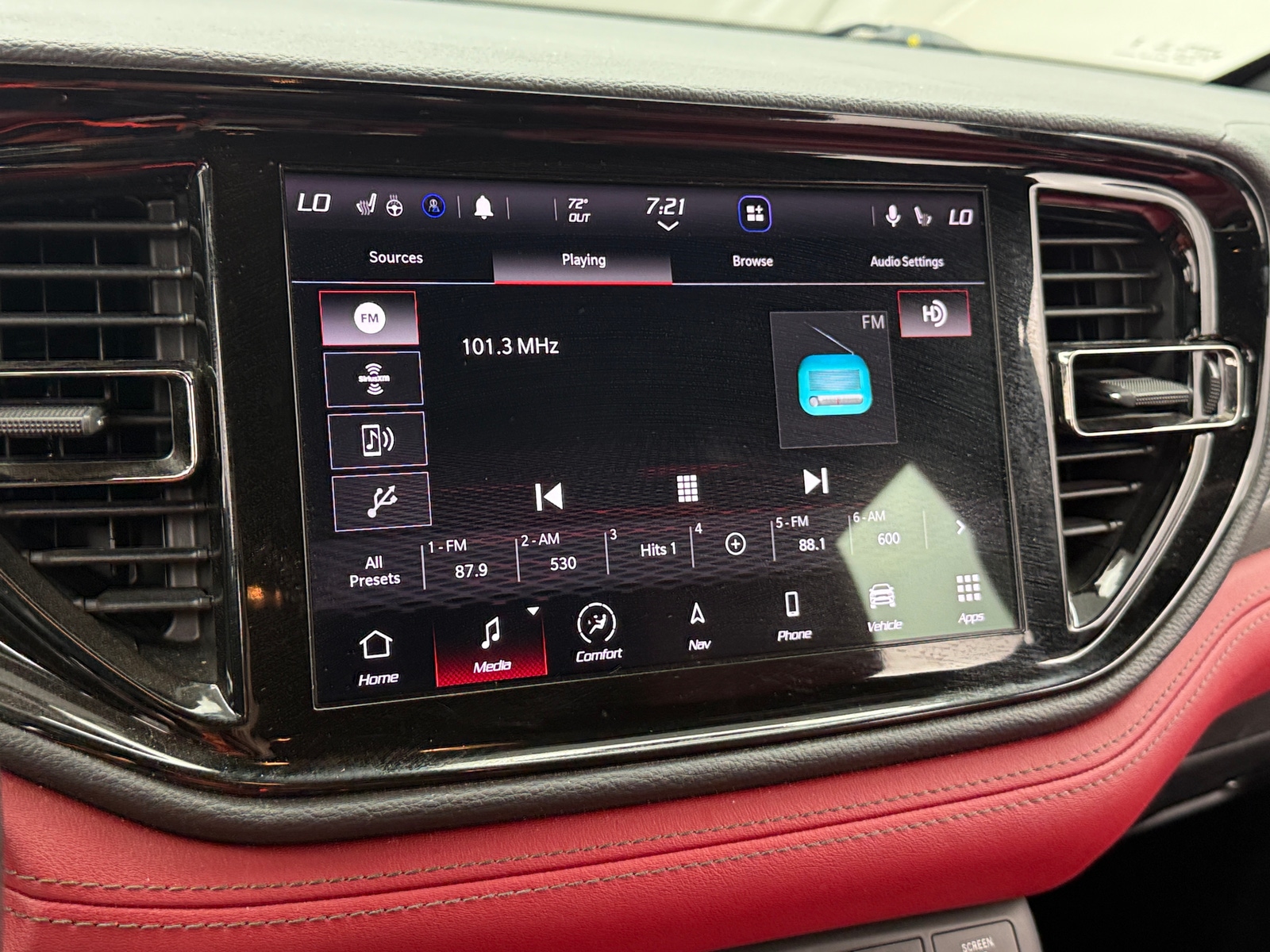 Thumbnail: 2022 Dodge Durango - 3