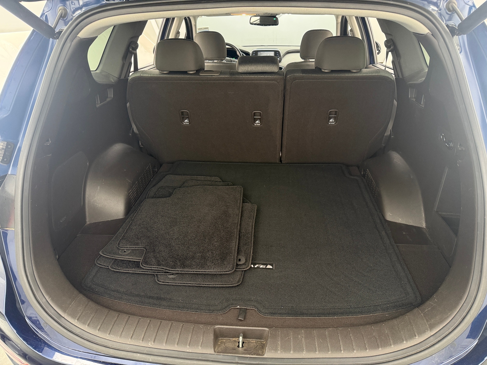 Thumbnail: 2019 Hyundai Santa Fe - 7