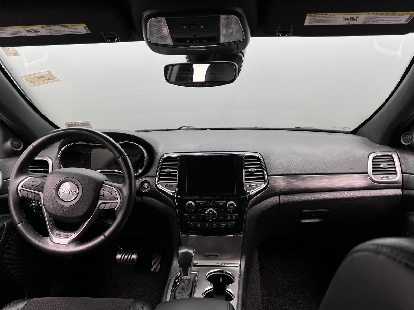 Thumbnail: 2022 Jeep Grand Cherokee - 3