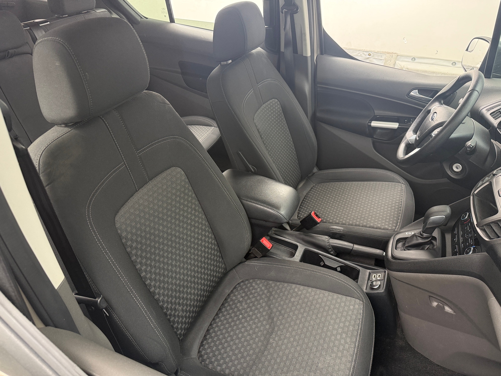 Thumbnail: 2019 Ford Transit Series - 2