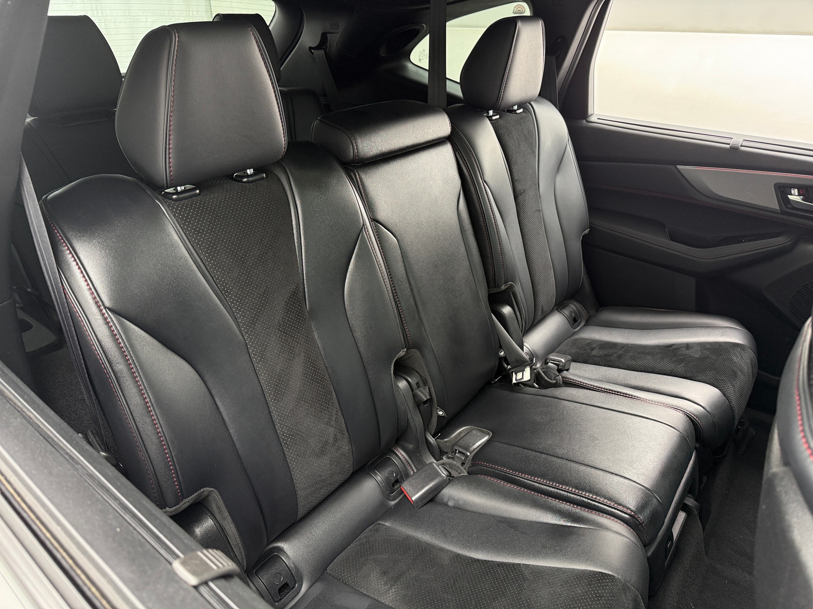 Thumbnail: 2022 Acura MDX - 5