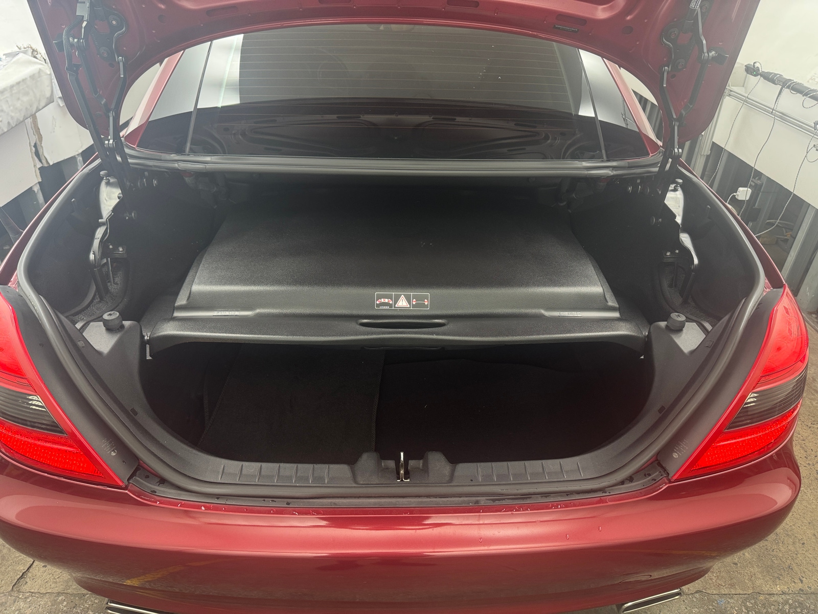 Thumbnail: 2010 Mercedes-Benz SLK - 5