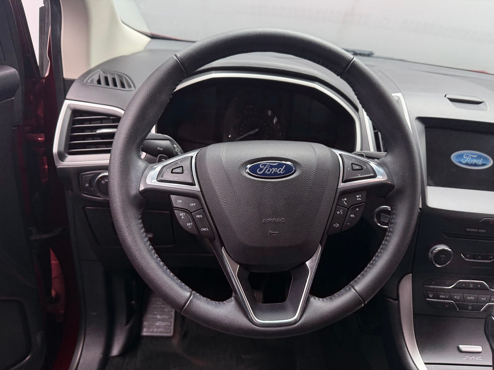 Thumbnail: 2017 Ford Edge - 4