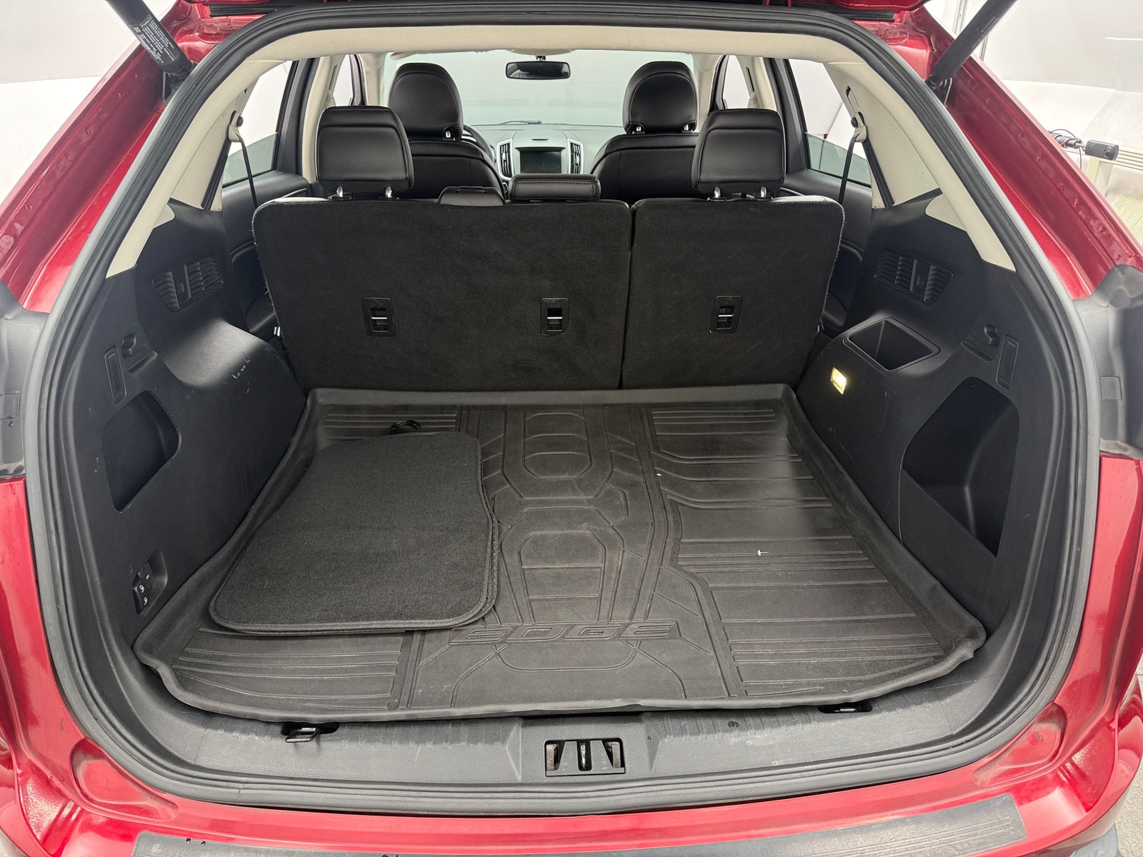 Thumbnail: 2017 Ford Edge - 6