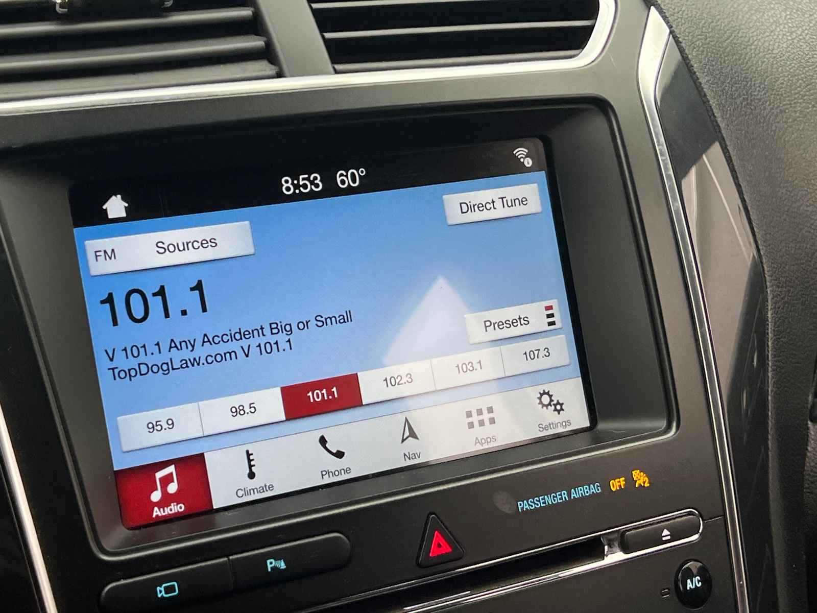 Thumbnail: 2018 Ford Explorer - 3