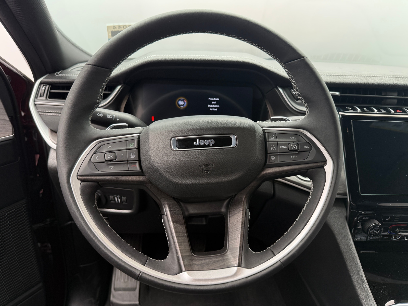 Thumbnail: 2025 Jeep Grand Cherokee L - 4