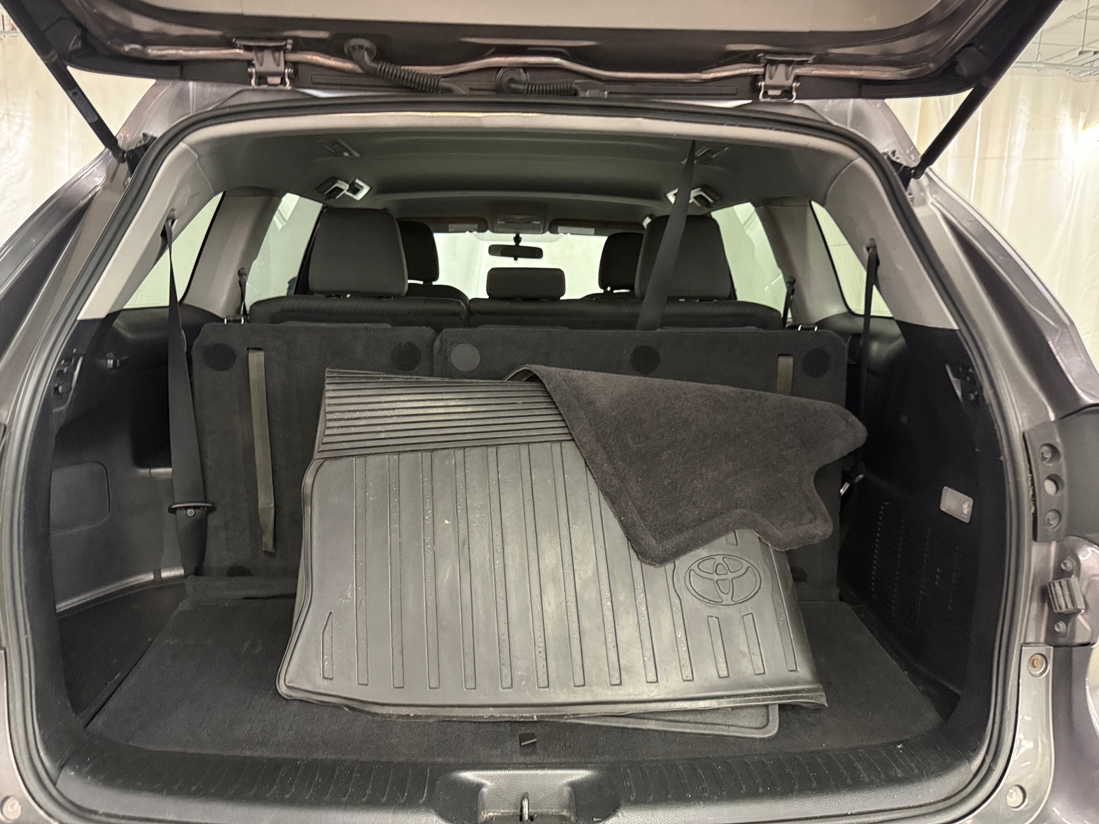 Thumbnail: 2015 Toyota Highlander - 7