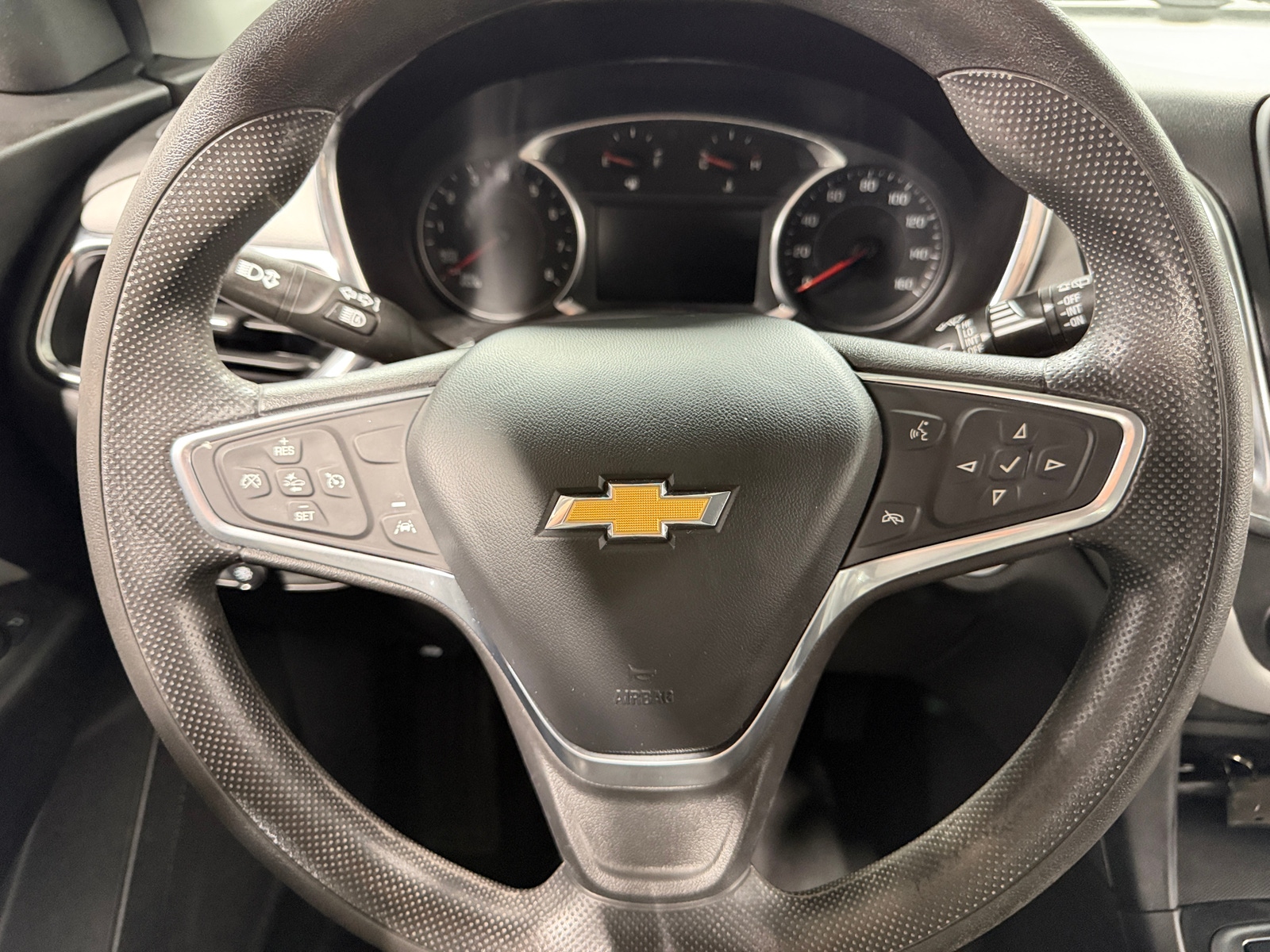 Thumbnail: 2022 Chevrolet Equinox - 5