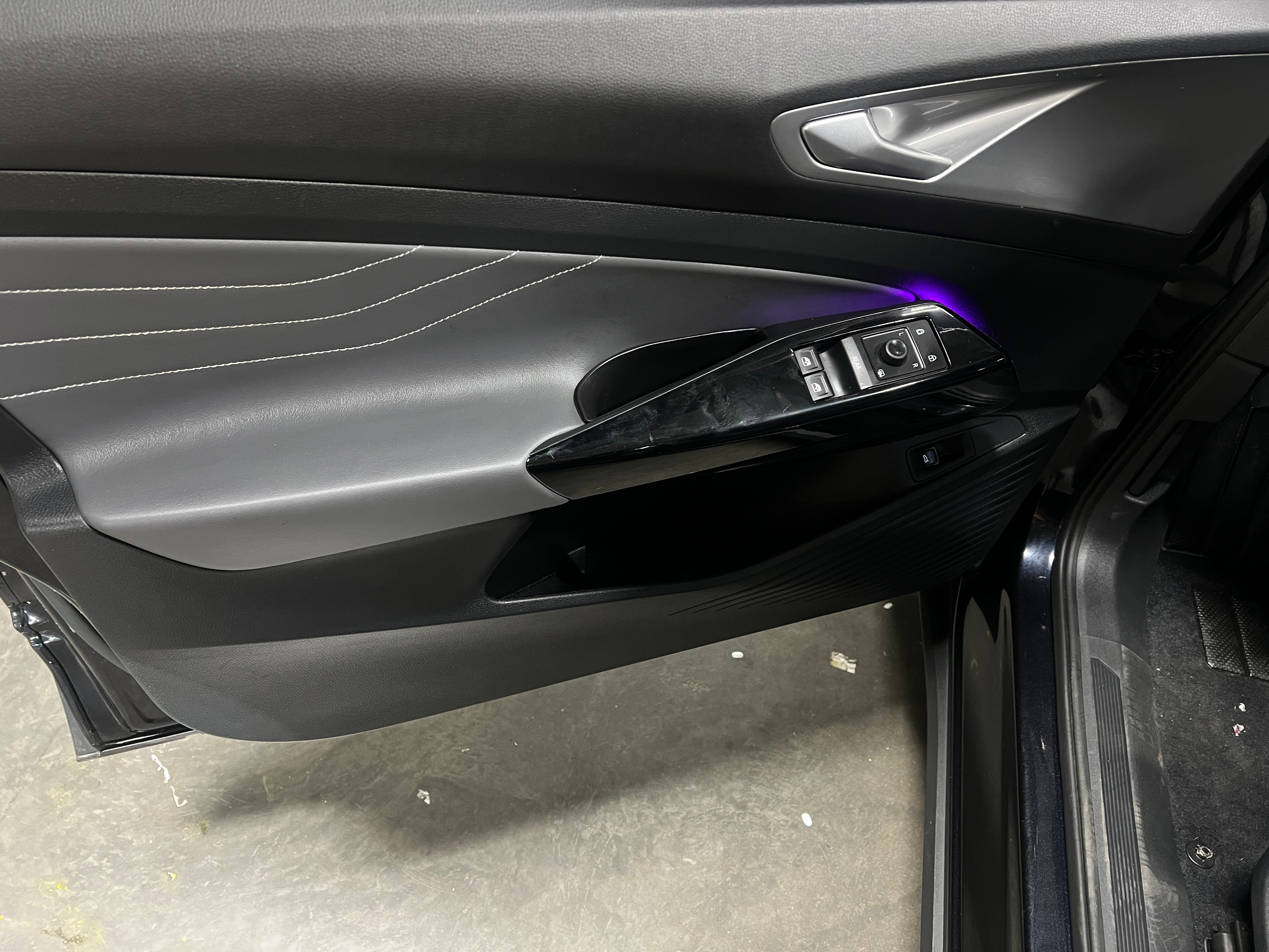 Used 2023 Volkswagen ID.4 PRO S with VIN 1V2VMPE8XPC031314 for sale in Auburn, WA