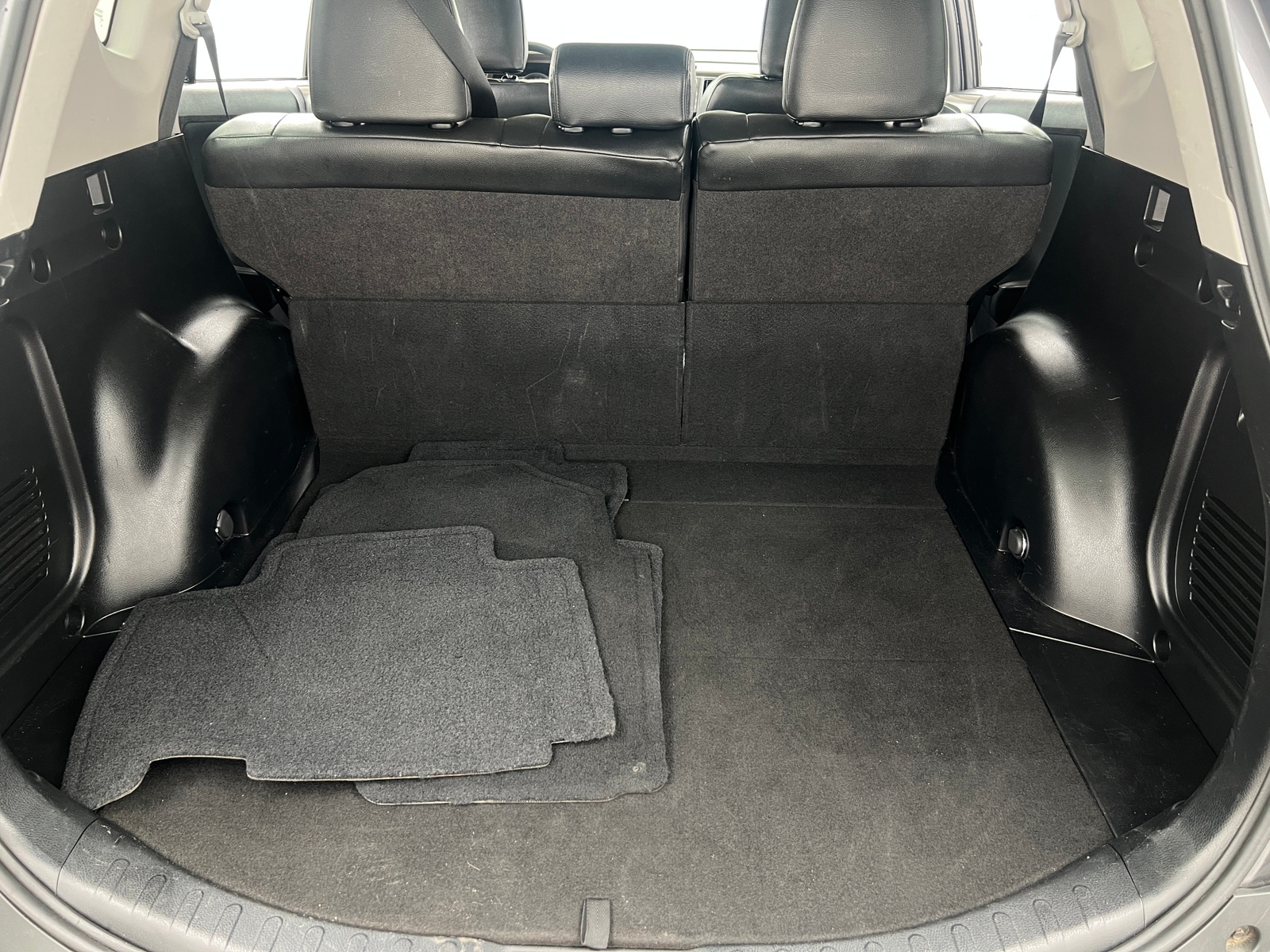 Thumbnail: 2015 Toyota RAV4 - 7